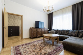 Old Town Apartment Aia 5a